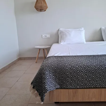 Aparthotel Platon *
